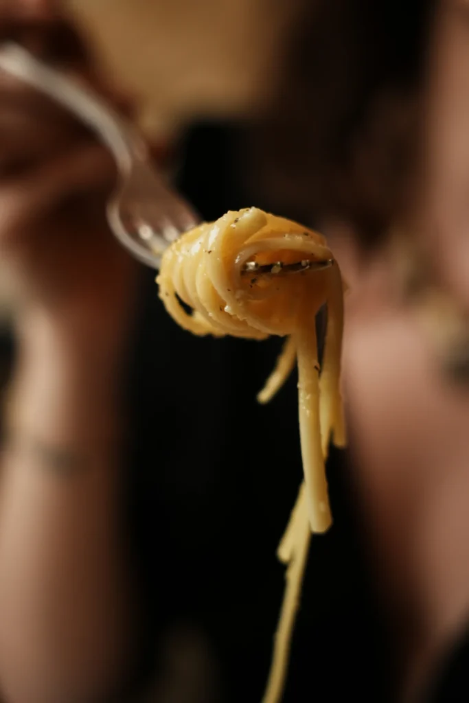 Fourchette de pâtes en gros plan, La Maison d’Anna