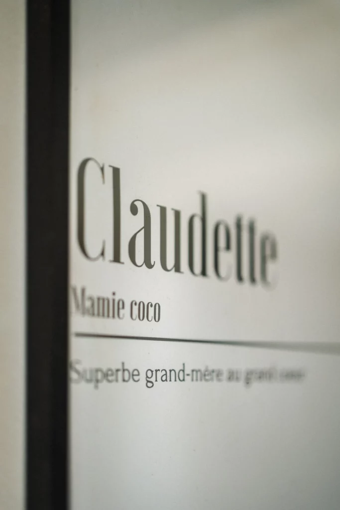 El nombre Claudette en la vitrina de la panader&iacute;a