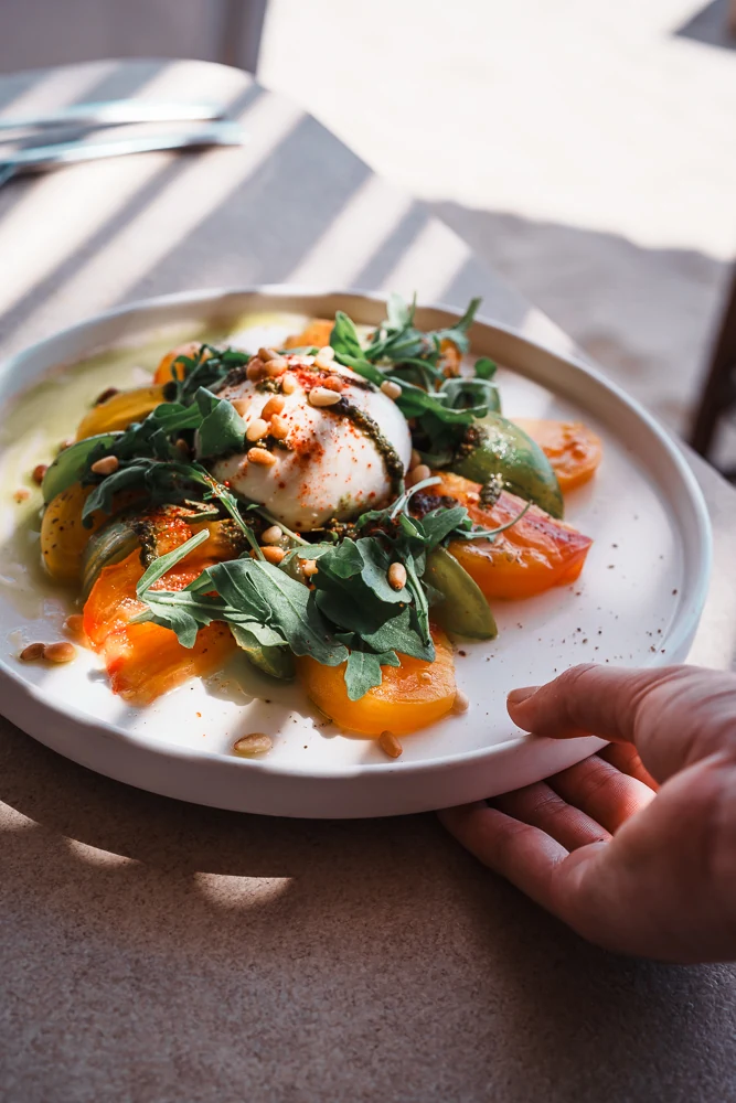Tomates y burrata en Cocoba&iuml;a