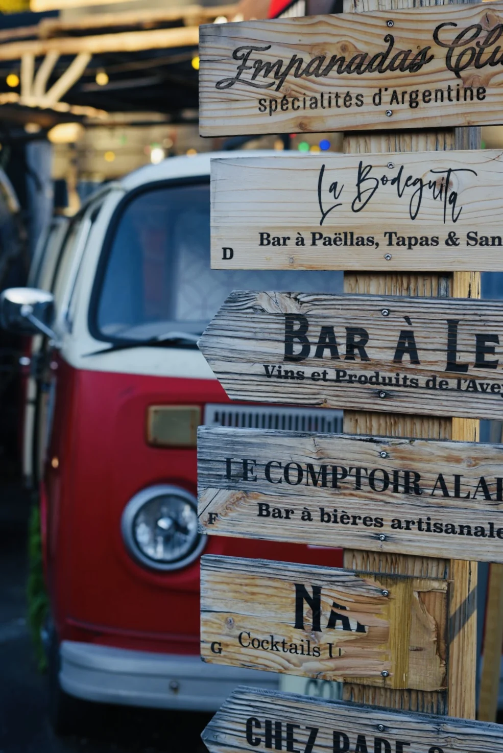Los r&oacute;tulos de los puestos &mdash; March&eacute; du Lez