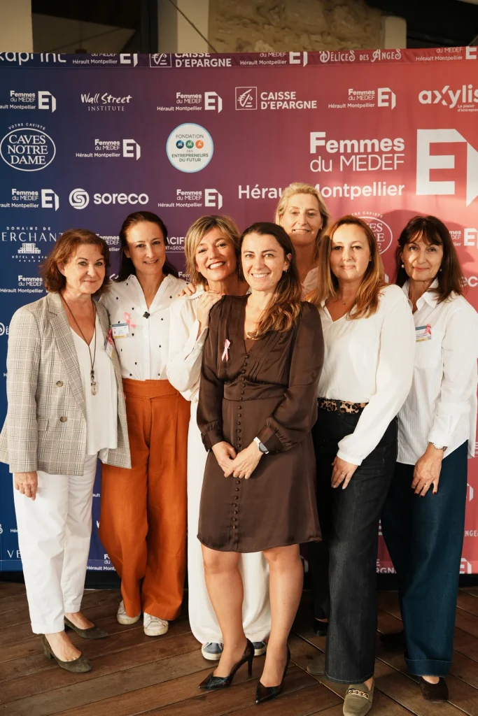Photocall de groupe, Femmes du Medef à Verchant