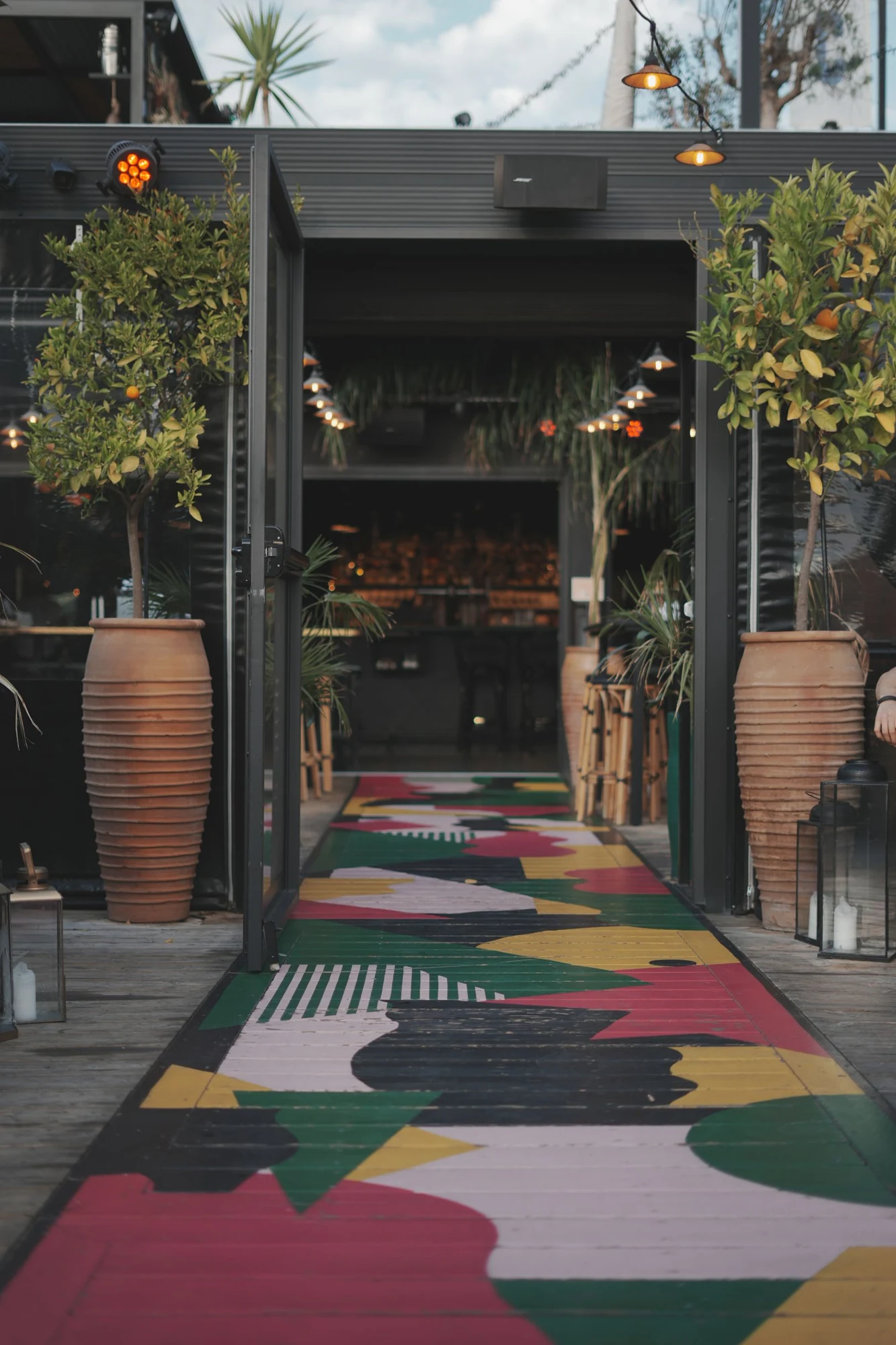 A entrada colorida &mdash; Muchacha