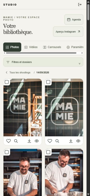 Mamie’s client gallery on mobile: photo grid and download buttons