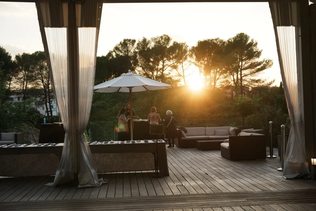 Terrasse de Verchant dans la lumière du soir